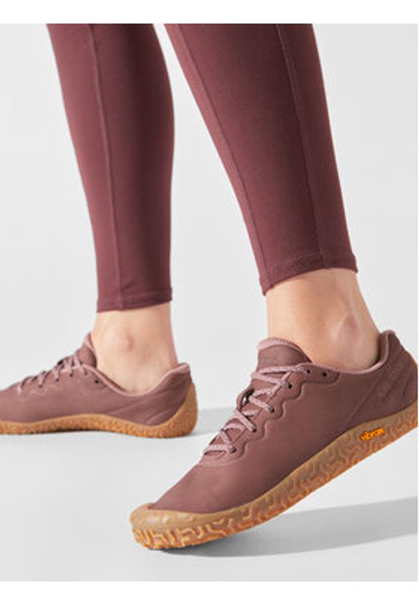 Merrell Trekkingi Vapor Glove 6 Ltr J067894 Bordowy. Kolor: czerwony. Materiał: nubuk, skóra