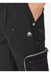 Moose Knuckles Spodnie materiałowe Maddox Utility M33MR764CT Czarny Regular Fit. Kolor: czarny. Materiał: syntetyk