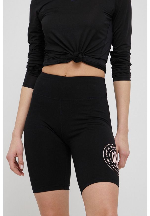 DKNY - Dkny Szorty damskie kolor czarny z nadrukiem high waist. Stan: podwyższony. Kolor: czarny. Materiał: dzianina. Wzór: nadruk
