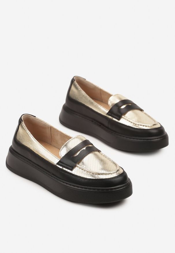 Born2be - Czarne Mokasyny Skórzane na Grubej Podeszwie Odrelle. Okazja: na spacer, na co dzień. Kolor: czarny. Materiał: skóra. Styl: elegancki, casual