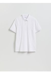 Reserved - Koszulka polo regular fit - biały. Typ kołnierza: polo. Kolor: biały. Materiał: dzianina, bawełna