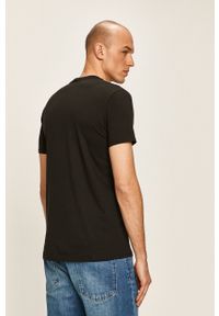 Lacoste - T-shirt TH6709 TH6709-001.. Okazja: na co dzień. Kolor: czarny. Materiał: dzianina. Styl: casual #4