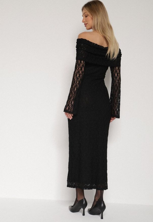 Born2be - Czarna Koktajlowa Sukienka z Odkrytymi Ramionami z Koronki Eperrie. Kolor: czarny. Materiał: koronka. Wzór: koronka. Typ sukienki: z odkrytymi ramionami. Styl: wizytowy
