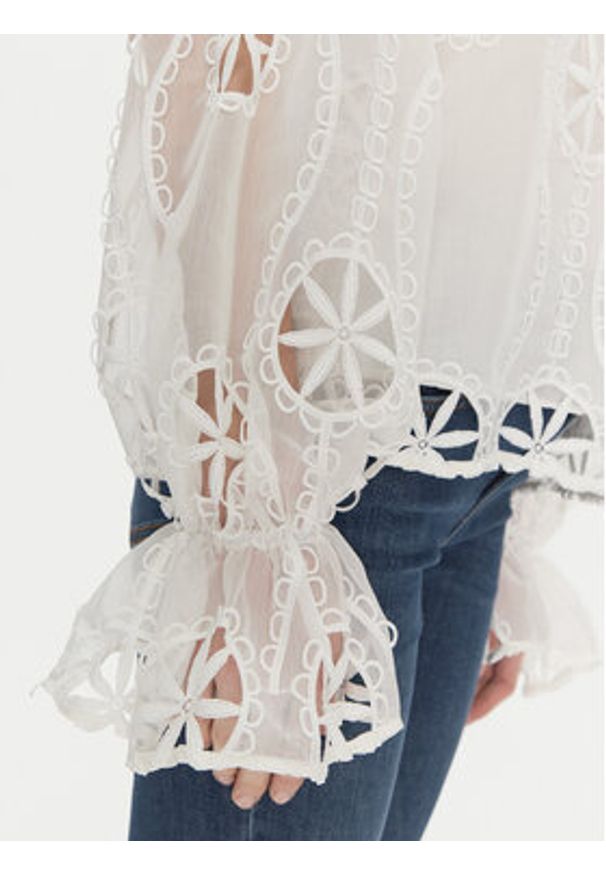 BARDOT - Bardot Bluzka 59731TB Biały Regular Fit. Kolor: biały. Materiał: syntetyk