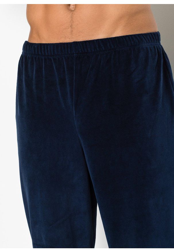 bonprix - Piżama z długim rękawem z miękkiego weluru nicki. Kolor: niebieski. Materiał: welur. Długość: długie. Wzór: paski