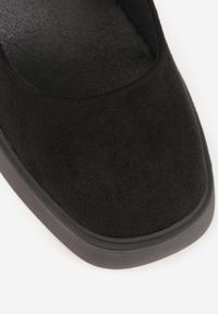 Renee - Czarne Chunky Półbuty na Słupku z Paskami z Klamrami Zdobionymi Cyrkoniami Pesipe. Okazja: na co dzień. Zapięcie: klamry. Kolor: czarny. Wzór: aplikacja. Obcas: na słupku. Styl: glamour, casual, elegancki. Wysokość obcasa: średni #9