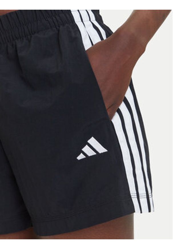 Adidas - adidas Szorty sportowe Essentials 3-Stripes JE1309 Czarny Loose Fit. Kolor: czarny. Materiał: syntetyk