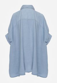 Born2be - Jasnoniebieska Nietoperzowa Koszula Oversize z Wiskozą z Rękawami 3/4 Mathei. Okazja: na co dzień. Kolor: niebieski. Materiał: wiskoza. Styl: elegancki, casual #2