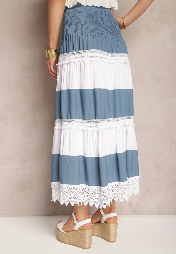 Renee - Niebiesko-Biała Spódnica z Bawełny w Stylu Boho z Gumką i Sznurkiem w Talii Uvinia. Kolor: niebieski. Materiał: bawełna. Sezon: lato. Styl: boho