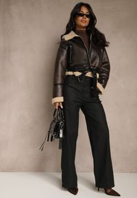 Renee - Czarne Spodnie Wide Leg Regular Waist z Imitacji Skóry Lanavea. Okazja: na co dzień. Kolor: czarny. Materiał: skóra. Styl: casual, elegancki