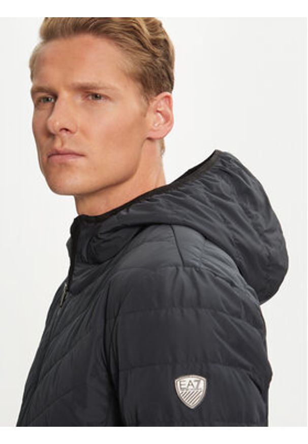 EA7 Emporio Armani Kurtka puchowa 8NPB14 PNE1Z 1578 Granatowy Regular Fit. Kolor: niebieski. Materiał: syntetyk