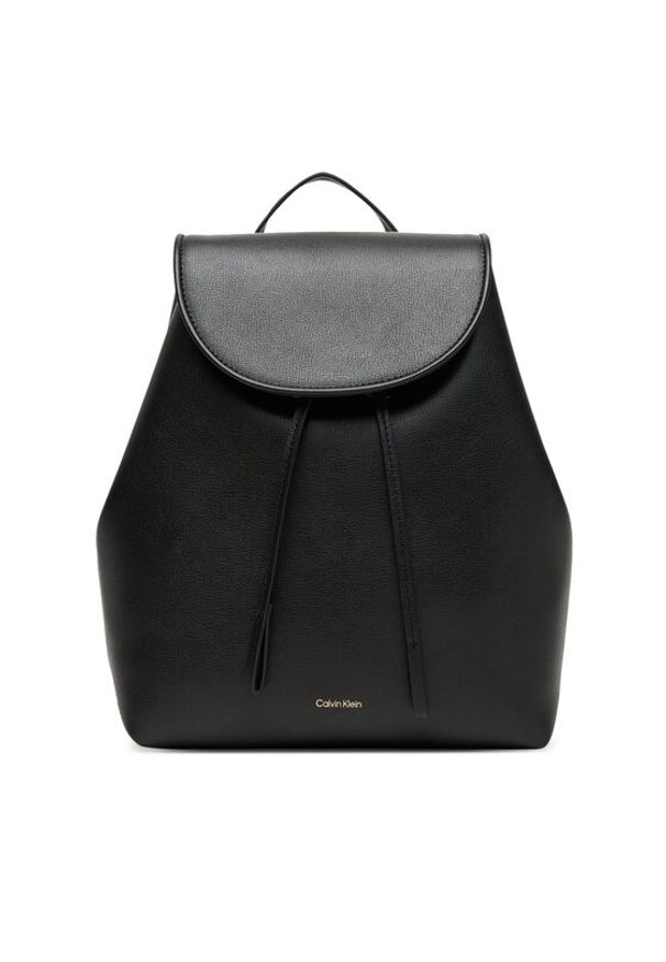 Calvin Klein Plecak Foil Logo Flap Backpack LV04F3297G Czarny. Kolor: czarny. Materiał: skóra