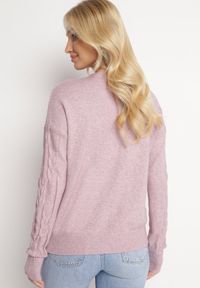 Born2be - Fioletowy Sweter o Warkoczowym Splocie z Okrągłym Dekoltem Selinera. Kolor: fioletowy. Materiał: dzianina. Wzór: ze splotem. Styl: klasyczny #4