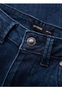 Ombre Clothing - Klasyczne spodnie męskie jeansy SLIM FIT z elastanem – ciemnoniebieskie V3 - Rozmiar: XXL. Kolor: niebieski. Materiał: jeans, elastan. Wzór: gładki, jednolity. Styl: klasyczny #8