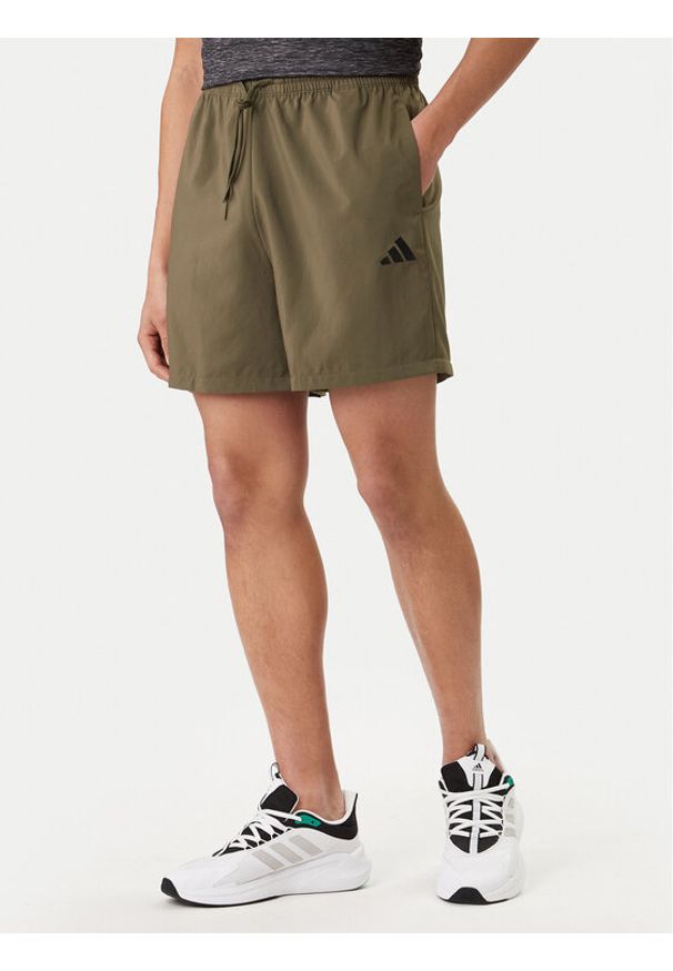 Adidas - adidas Szorty sportowe Essentials Small Logo Chelsea JF1113 Zielony Regular Fit. Kolor: zielony. Materiał: syntetyk. Styl: sportowy