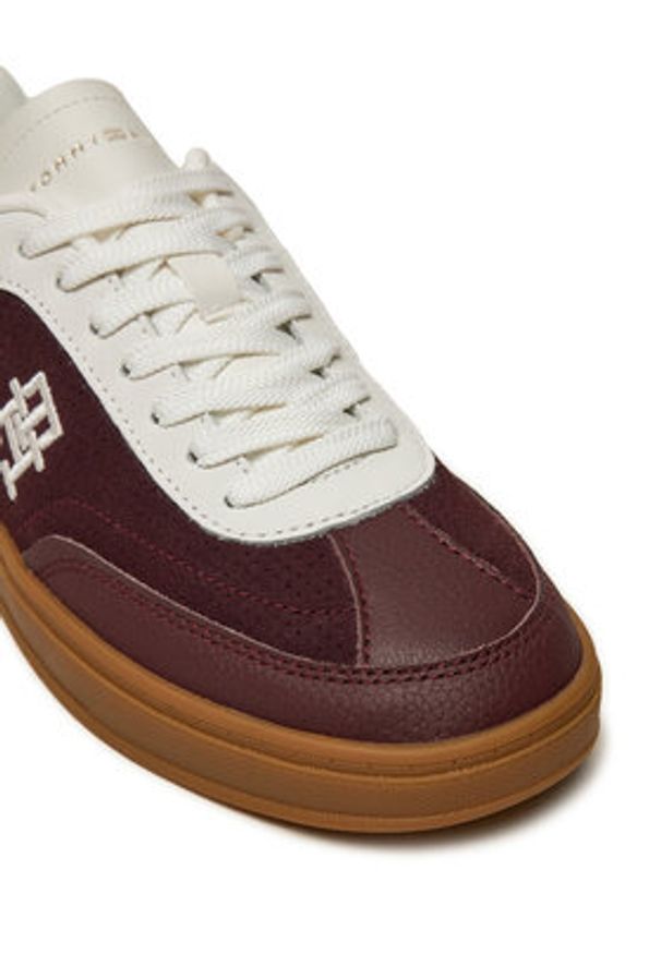 TOMMY HILFIGER - Tommy Hilfiger Sneakersy Heritage Sneaker Perf FW0FW08380 Bordowy. Kolor: czerwony. Materiał: zamsz, skóra