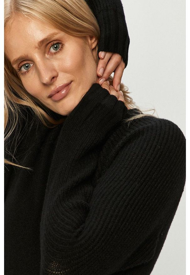 only - Only - Sweter. Okazja: na co dzień. Kolor: czarny. Długość rękawa: długi rękaw. Długość: długie. Styl: casual