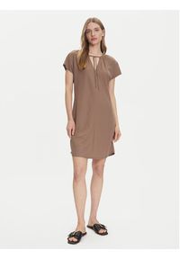 only - ONLY Sukienka codzienna Jany 15351683 Brązowy Relaxed Fit. Okazja: na co dzień. Kolor: brązowy. Materiał: syntetyk. Typ sukienki: proste. Styl: casual #5