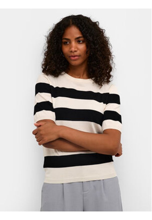Kaffe Sweter Lizza 10508410 Czarny Regular Fit. Kolor: czarny. Materiał: wiskoza