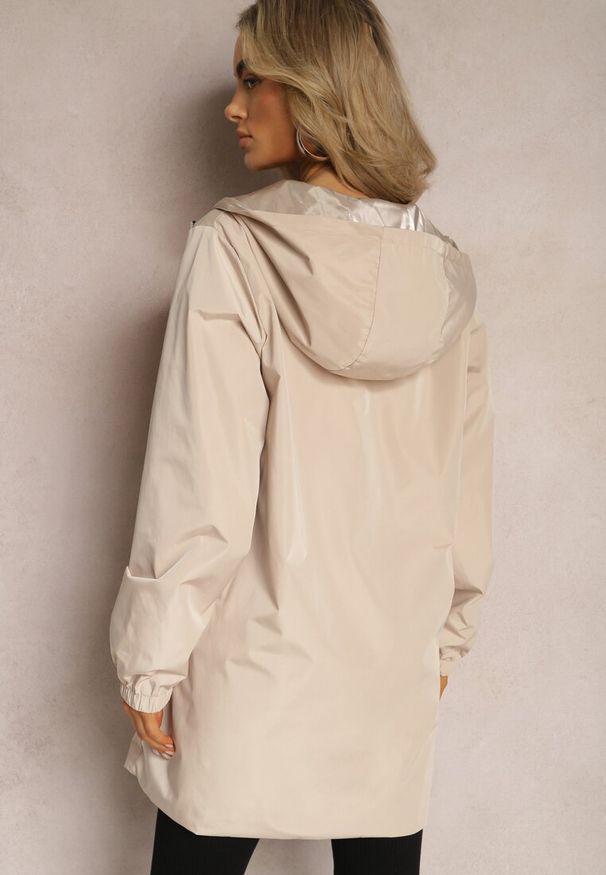 Renee - Beżowa Metaliczna Kurtka Dwustronna z Kapturem Amsera. Typ kołnierza: kaptur. Kolor: beżowy