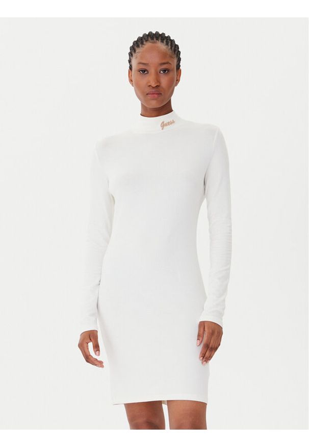 Guess Sukienka codzienna V5BK04 KCBF1 Écru Slim Fit. Okazja: na co dzień. Materiał: bawełna. Typ sukienki: proste. Styl: casual