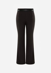 Renee - Czarne Eleganckie Spodnie Dzwony w Kant z Paskiem i Metaliczną Klamrą Telepadia. Okazja: do pracy. Kolor: czarny. Materiał: lakier. Styl: elegancki #4