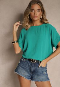 Renee - Zielony Bluzka w Stylu Nietoperza Fadeasia. Kolor: zielony. Materiał: tkanina. Sezon: lato