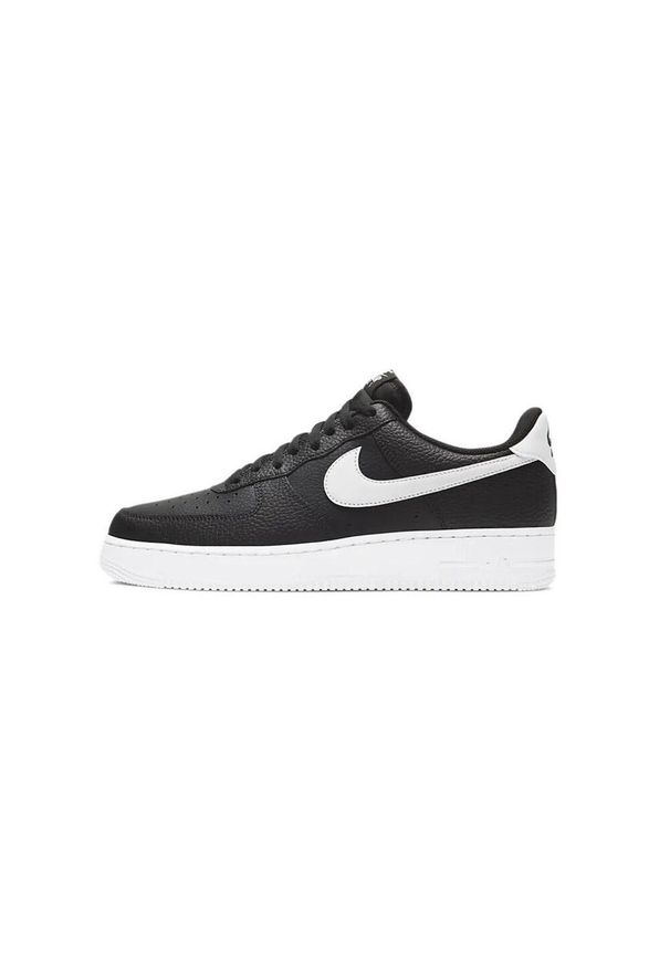 Buty do chodzenia męskie Nike Air Force 1 LV8. Zapięcie: sznurówki. Kolor: biały, czarny, wielokolorowy. Materiał: guma, tkanina. Szerokość cholewki: normalna. Model: Nike Air Force. Sport: turystyka piesza