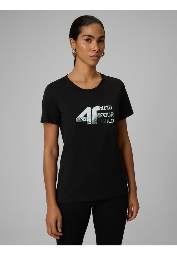 4f - 4F T-shirt regular z nadrukiem damski - czarny XS. Okazja: na co dzień. Kolor: czarny. Materiał: bawełna, dzianina. Wzór: nadruk. Styl: casual