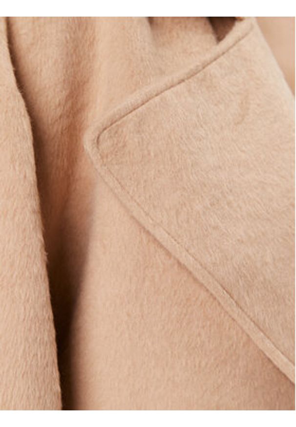 Guess Płaszcz przejściowy W3BL38 WFR22 Beżowy Regular Fit. Kolor: beżowy. Materiał: syntetyk