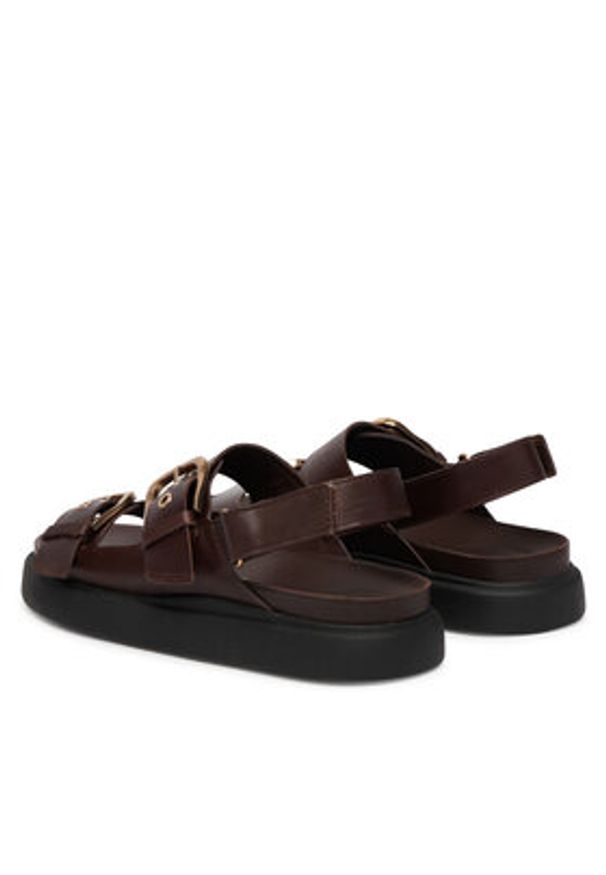 Clarks Sandały Aristella Bay 26185806 Brązowy. Kolor: brązowy. Materiał: skóra