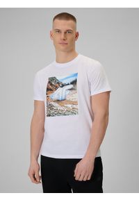 4f - 4F T-shirt regular z nadrukiem męski - biały S. Okazja: na co dzień. Kolor: biały. Materiał: dzianina, bawełna, materiał. Wzór: nadruk. Styl: casual #1