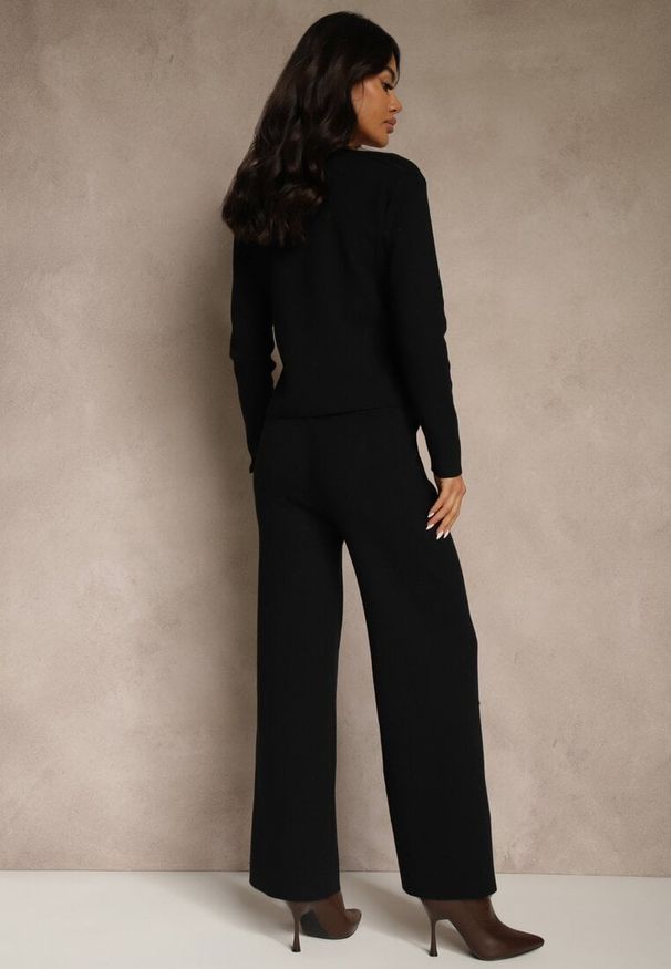 Renee - Czarny Elegancki Komplet z Dzianiny z Wiskozą Kardigan i Spodnie Delinavea. Kolor: czarny. Materiał: wiskoza, dzianina. Wzór: aplikacja