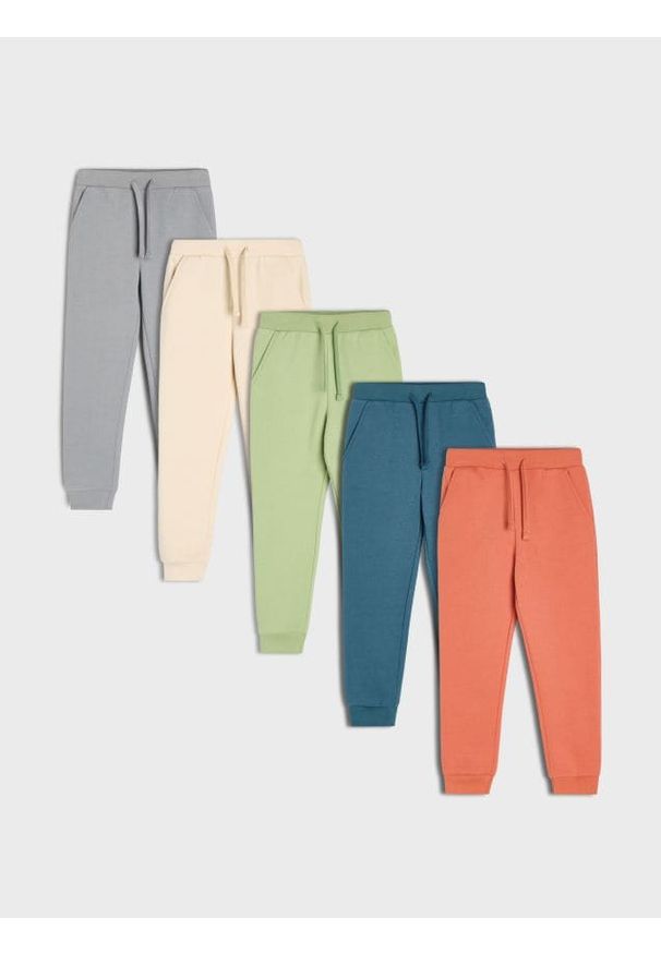 Sinsay - Spodnie dresowe jogger 5 pack - kremowy. Kolor: kremowy. Materiał: dresówka