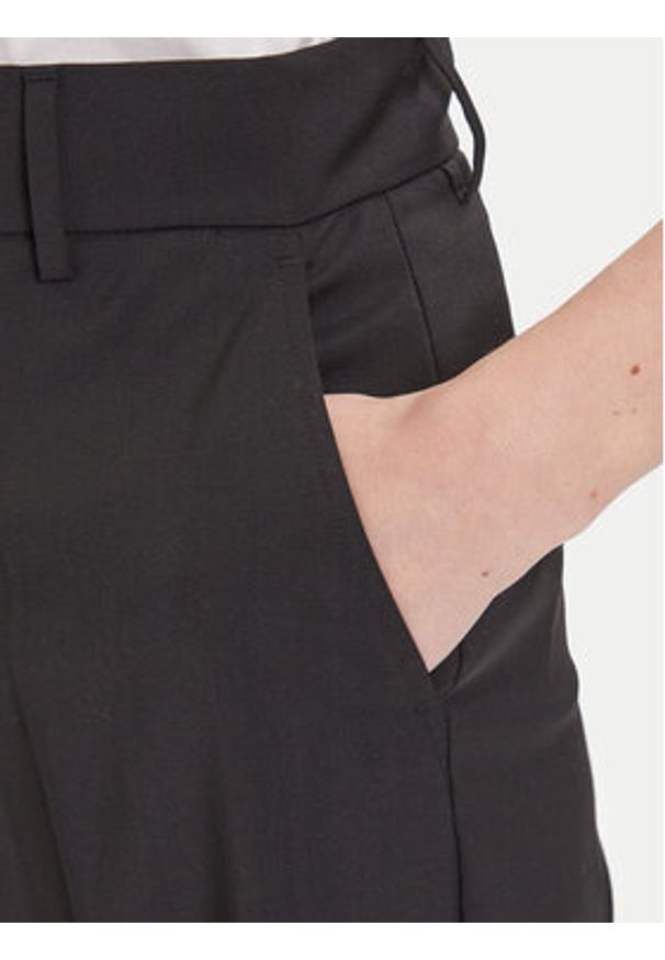 Weekend Max Mara Spodnie materiałowe Visivo 2525136031 Czarny Regular Fit. Kolor: czarny. Materiał: wełna