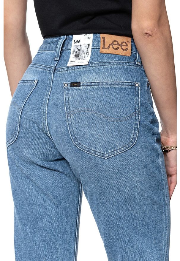 Lee - SPODNIE DAMSKIE LEE CAROL NEW STRAIGHT LIGHT STONE L30UGAQA 112106755