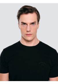 Big-Star - Koszulka męska bawełniana czarna Vincer 906. Okazja: na randkę, na uczelnię. Kolor: czarny. Materiał: bawełna. Długość: długie. Wzór: haft #6