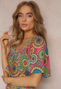 Renee - Fuksjowo-Zielona Wiskozowa Sukienka Maxi w Kwiaty z Rozkloszowanym Dołem i Falbanką Pathna. Okazja: na co dzień. Kolor: różowy. Materiał: wiskoza. Długość rękawa: krótki rękaw. Wzór: kwiaty. Styl: casual. Długość: maxi #3