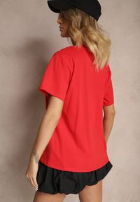 Renee - Czerwony Bawełniany Basicowy T-shirt Lorseli. Okazja: na co dzień. Kolor: czerwony. Materiał: bawełna. Styl: klasyczny, casual, elegancki