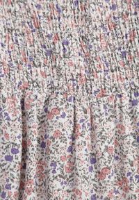 Born2be - Jasnobeżowa Sukienka Rozkloszowana na Ramiączkach w Kwiaty Hasana. Okazja: na co dzień. Kolor: beżowy. Długość rękawa: na ramiączkach. Wzór: kwiaty. Sezon: lato. Typ sukienki: proste. Styl: casual, elegancki #7