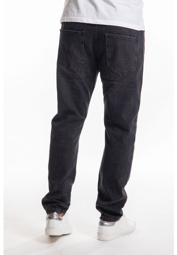 Takeshy Kurosawa Jeansy "Slim Cropped" | 83446 | Mężczyzna | Czarny. Okazja: na co dzień. Kolor: czarny. Wzór: aplikacja. Styl: casual, klasyczny