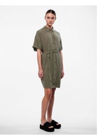 Pieces Sukienka koszulowa 17132920 Zielony Regular Fit. Kolor: zielony. Materiał: wiskoza. Typ sukienki: koszulowe #1