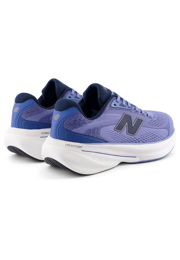 Buty męskie New Balance Fresh Foam 860 v15 M8607B2 – niebieskie. Okazja: na co dzień. Kolor: niebieski. Materiał: mesh. Szerokość cholewki: normalna. Wzór: geometria. Sport: bieganie, fitness