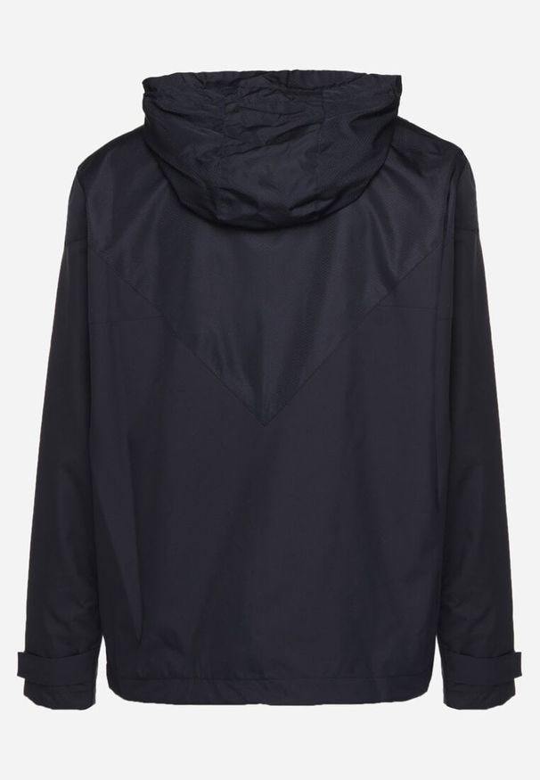 Born2be - Granatowa Kurtka Wiatrówka z Ociepleniem i Kapturem Nevetis. Okazja: na spotkanie biznesowe, na co dzień. Kolor: niebieski. Długość rękawa: długi rękaw. Długość: długie. Styl: casual, biznesowy