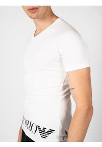 Emporio Armani T-shirt V-neck | 111760 3R755 | Mężczyzna | Biały. Kolor: biały. Materiał: elastan, bawełna. Wzór: aplikacja, nadruk