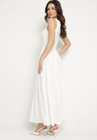 Born2be - Biała Sukienka z Wiskozą o Rozkloszowanym Kroju z Kwadratowym Dekoltem Tilvia. Okazja: na co dzień. Typ kołnierza: dekolt kwadratowy. Kolor: biały. Materiał: wiskoza. Długość rękawa: na ramiączkach. Sezon: lato. Styl: casual #4