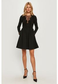 TwinSet - Twinset - Sukienka. Kolor: czarny. Materiał: materiał, wiskoza, poliamid, elastan, tkanina, nylon, poliester, koronka. Długość rękawa: długi rękaw. Wzór: gładki. Typ sukienki: rozkloszowane. Styl: klasyczny. Długość: mini #2