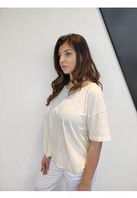 Kremowy t-shirt oversize Alessia Santi. Kolor: kremowy. Materiał: bawełna