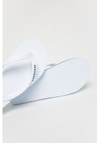 Armani Exchange - Japonki. Kolor: biały. Materiał: materiał. Wzór: gładki #2