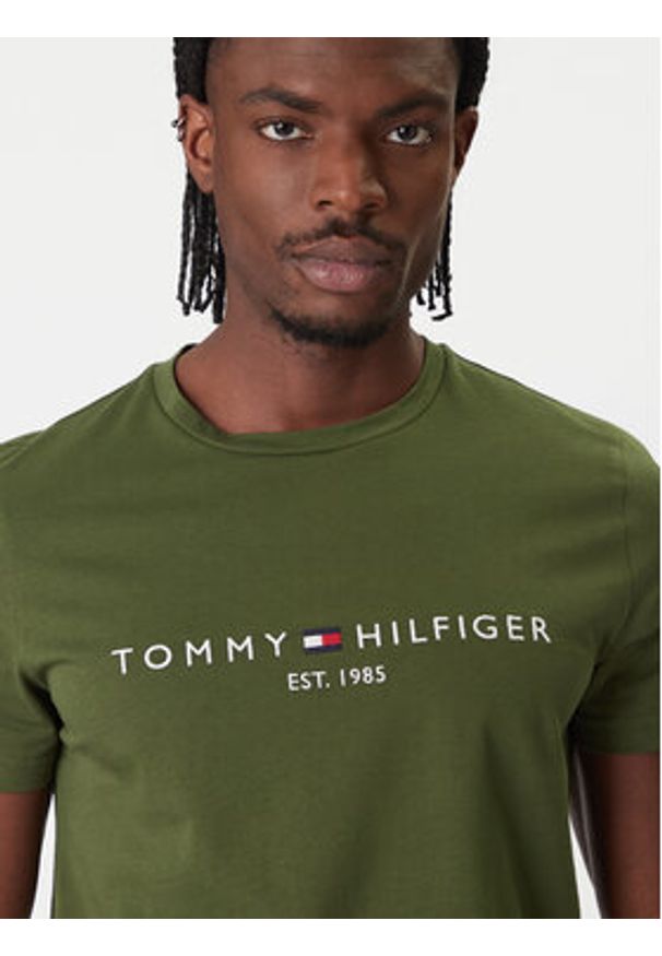 TOMMY HILFIGER - Tommy Hilfiger T-Shirt Logo MW0MW11797 Zielony Regular Fit. Kolor: zielony. Materiał: bawełna